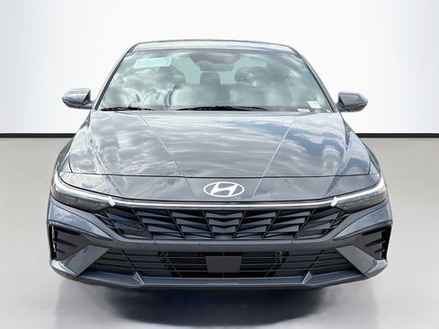 New 2026 Hyundai Elantra Limited image 8
