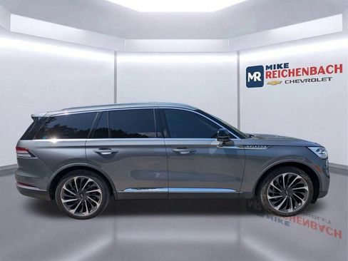 Used 2023 Lincoln Aviator Reserve w/ Equipment Group 201A RWD image 3