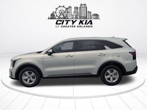 New 2026 Kia Sorento LX FWD image 4