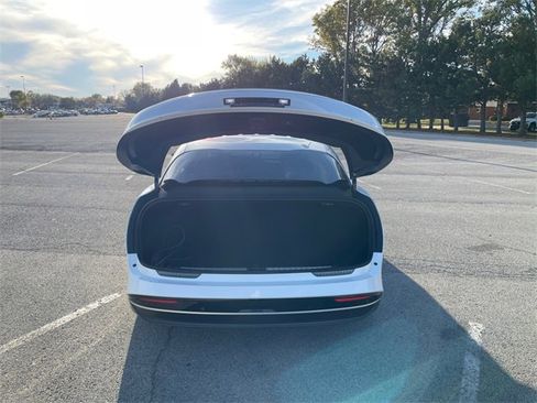 Used 2022 Lucid Air Grand Touring image 18