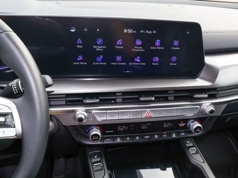 Used 2025 Kia Telluride S FWD image 16