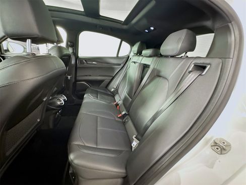 Used 2022 Alfa Romeo Stelvio Sprint image 16