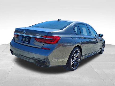 Used 2017 BMW 750i 750i image 4
