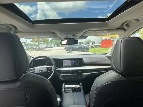 Certified 2025 Nissan Murano SL AWD/4WD image 13