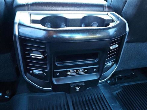 Used 2020 RAM 2500 Laramie AWD/4WD image 17