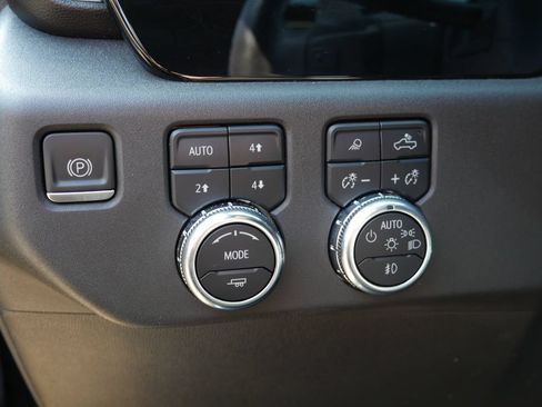 Used 2022 GMC Sierra 1500 Elevation w/ Elevation Premium Package AWD/4WD image 26
