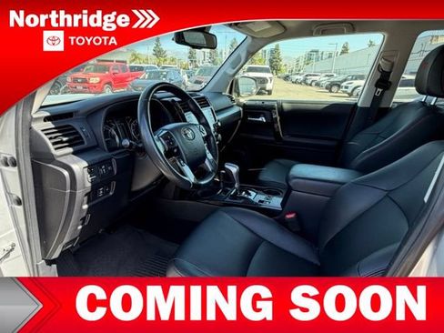 Used 2024 Toyota 4Runner TRD Off-Road Premium AWD/4WD image 5