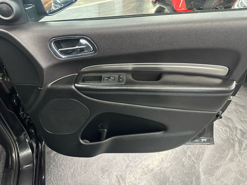 Used 2013 Dodge Durango SXT w/ Blacktop Pkg image 12