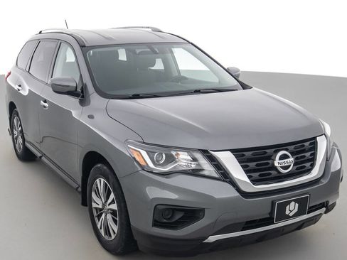 Used 2018 Nissan Pathfinder S AWD/4WD image 1