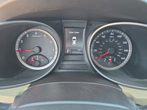 Used 2014 Hyundai Santa Fe Sport FWD image 22