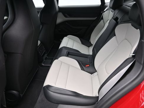 Used 2025 Porsche Taycan RWD image 7