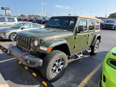 Used 2022 Jeep Wrangler Unlimited Rubicon AWD/4WD image 6