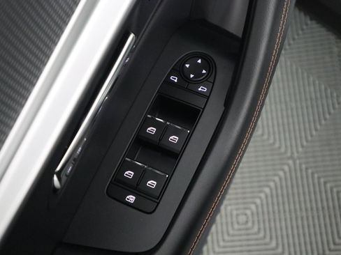 New 2025 MAZDA CX-90 Plug-In Hybrid w/Premium Sport image 36