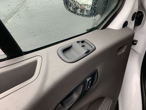 Used 2022 Ford Transit 350 XLT image 15