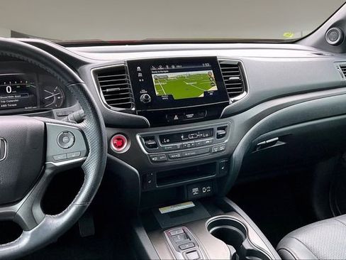 Used 2023 Honda Passport TrailSport image 9