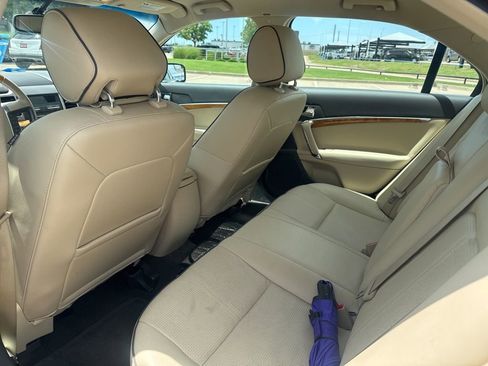 Used 2012 Lincoln MKZ FWD image 8