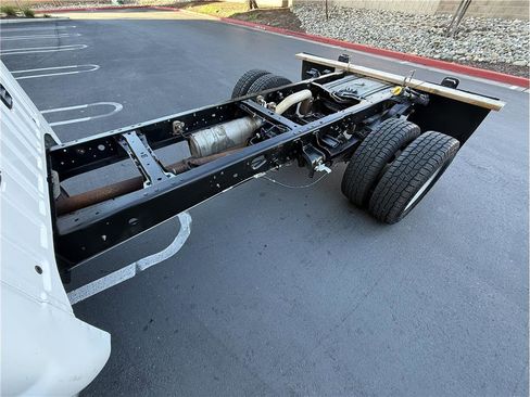 Used 2015 Ford F350 XL w/ Power Equipment Group image 15