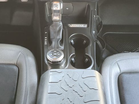 Used 2023 Ford Bronco Black Diamond image 19