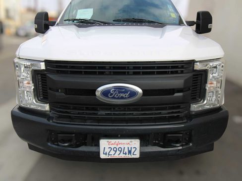 Used 2019 Ford F250 XL w/ Power Equipment Group image 24