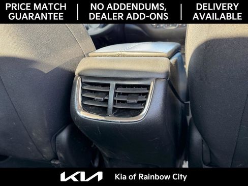 Used 2021 Chevrolet Malibu LT image 23