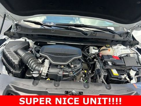 Used 2022 Chevrolet Blazer RS w/ Enhanced Convenience Package FWD image 11