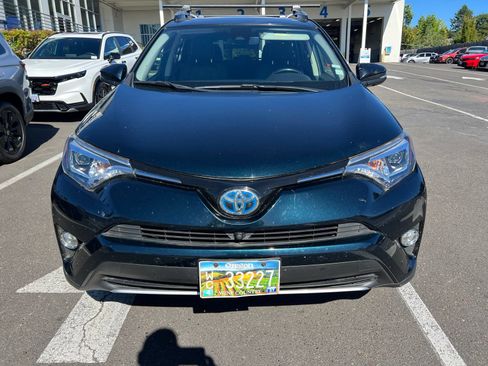 Used 2017 Toyota RAV4 Limited w/ Advanced Technology Package AWD/4WD image 2