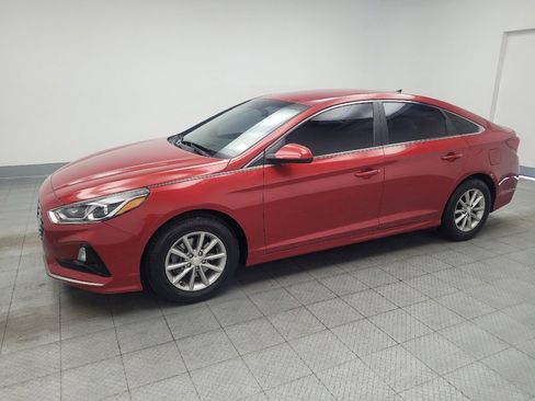 Used 2019 Hyundai Sonata SE FWD image 2