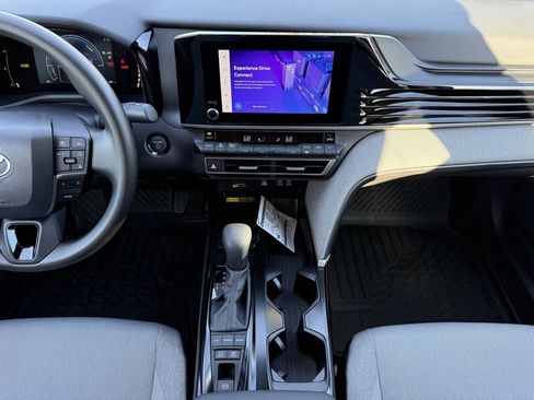 New 2025 Toyota Camry LE image 16