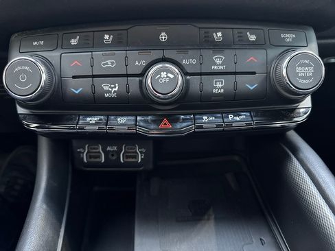 Certified 2021 Dodge Durango R/T w/ Blacktop Package image 35