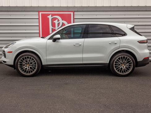 Used 2022 Porsche Cayenne S Platinum image 37