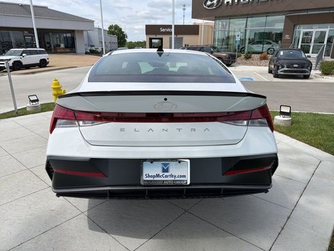 New 2026 Hyundai Elantra SEL Sport FWD image 4