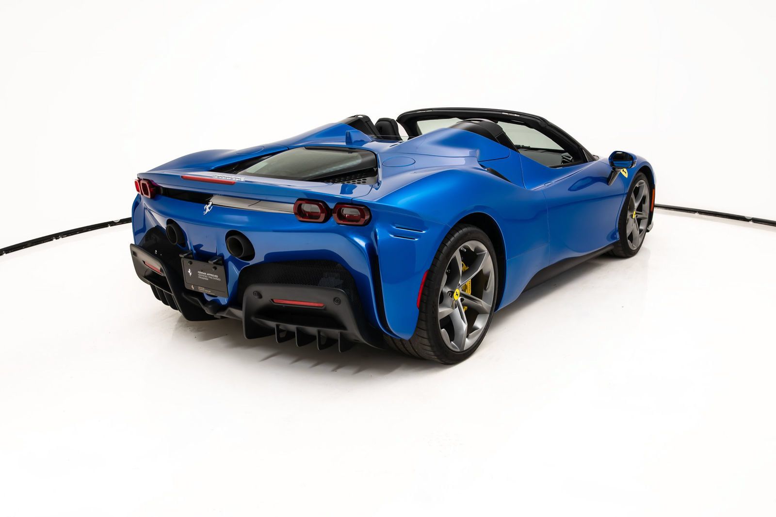 Certified 2023 Ferrari SF90 Spider AWD/4WD image 7