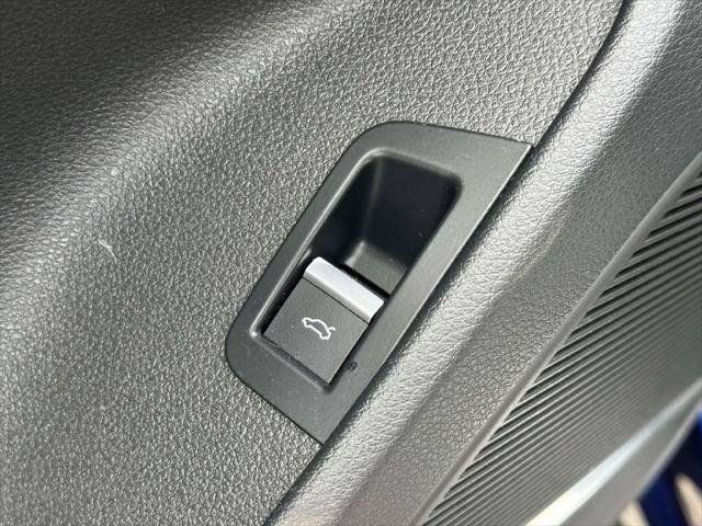 Used 2023 Audi Q7 3.0T Premium Plus w/ Premium Plus Package AWD/4WD image 21