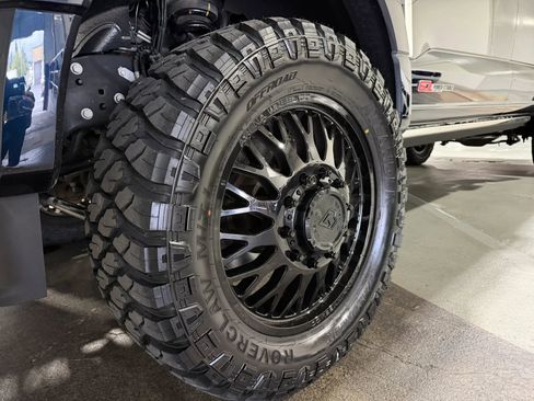 Used 2025 Ford F450 Platinum w/ Platinum Plus Package image 10