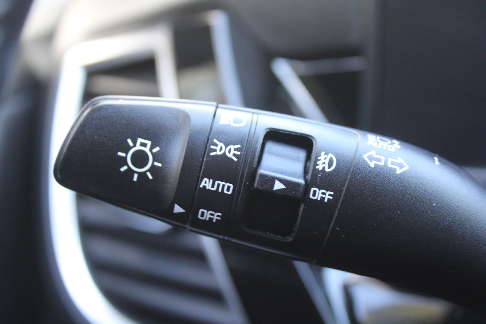 Certified 2024 Kia Seltos S AWD/4WD image 25