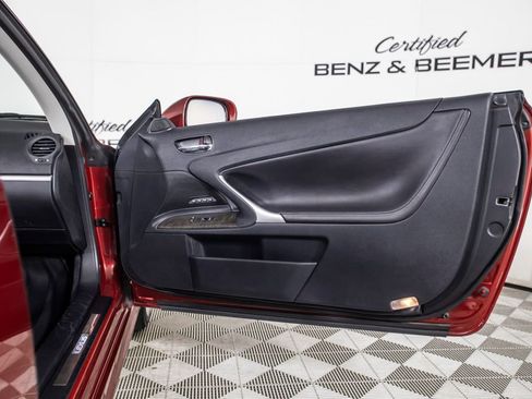 Used 2015 Lexus IS 250C image 19