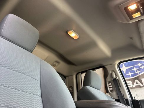 Used 2017 RAM 1500 Classic SLT RWD image 15