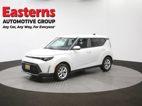 Used 2024 Kia Soul LX w/ Option Group 015 FWD image 52