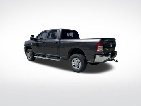 Used 2024 RAM 2500 Tradesman w/ Chrome Appearance Group AWD/4WD image 39
