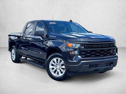 Used 2022 Chevrolet Silverado 1500 Custom image 10