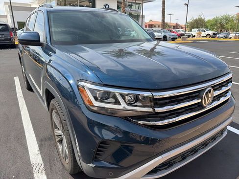 Used 2021 Volkswagen Atlas SE w/ Panoramic Sunroof Package image 4