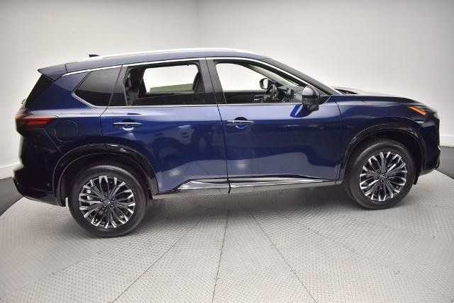 Certified 2026 Nissan Rogue Platinum w/ Platinum Premium Package AWD/4WD image 4
