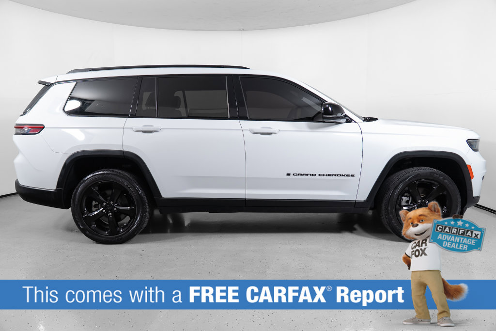 Used 2023 Jeep Grand Cherokee L Laredo RWD image 3