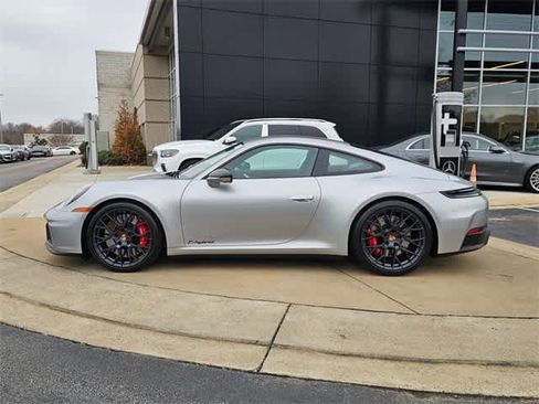 Used 2026 Porsche 911 Carrera GTS image 5
