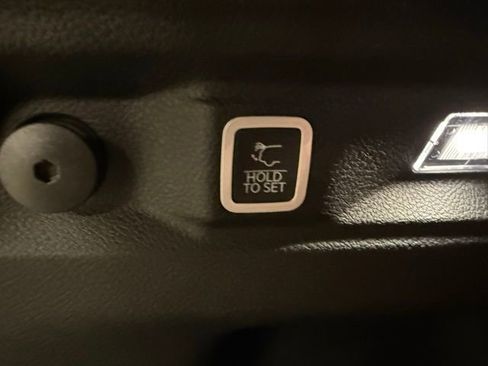 New 2025 Jeep Grand Cherokee L Altitude image 10