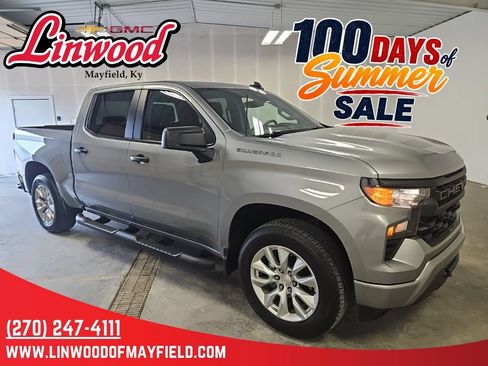 Used 2024 Chevrolet Silverado 1500 Custom AWD/4WD image 1