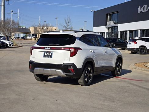 New 2026 Kia Seltos EX image 4