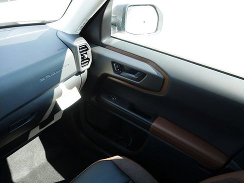 New 2026 Ford Bronco Sport Outer Banks w/ Outer Banks Tech Package+ AWD/4WD image 24