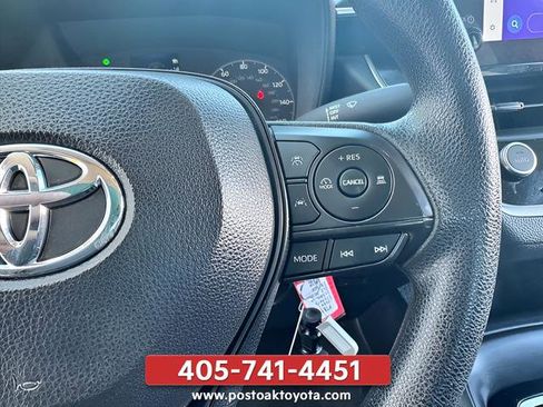 Used 2024 Toyota Corolla LE FWD image 14