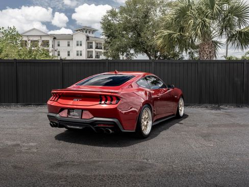 Used 2024 Ford Mustang GT Premium RWD image 3
